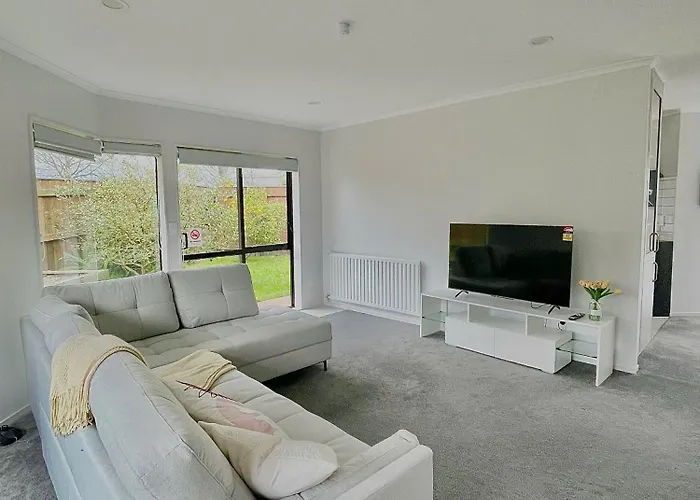 Cozy Victoria Double With Garden View With Shared Bathroom 게스트하우스 로토루아